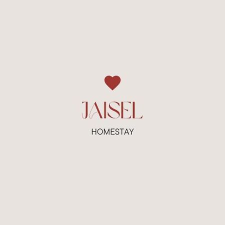 Homestay Jaisel Biszkek Zewnętrze zdjęcie